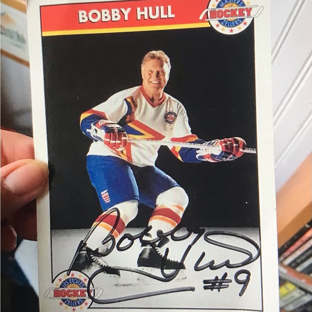 1993 Zellers Masters of Hockey signed Bobby hull card